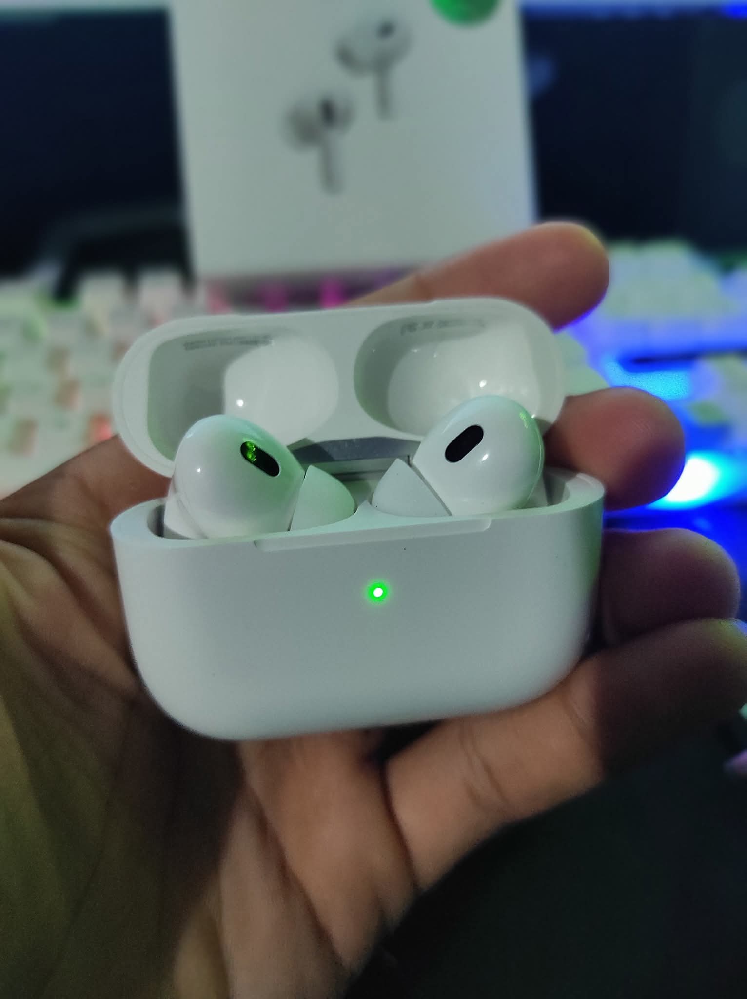 Apple AirPods pro 2nd gen.-3